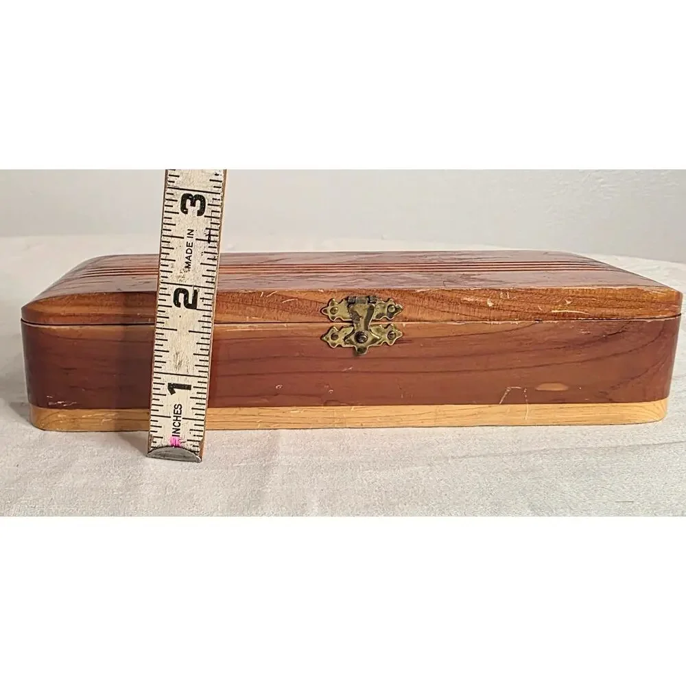 Vtg. Cedar Souvenir Jewelry/Trinket/Keepsake Box w/Metal Clasp 2
